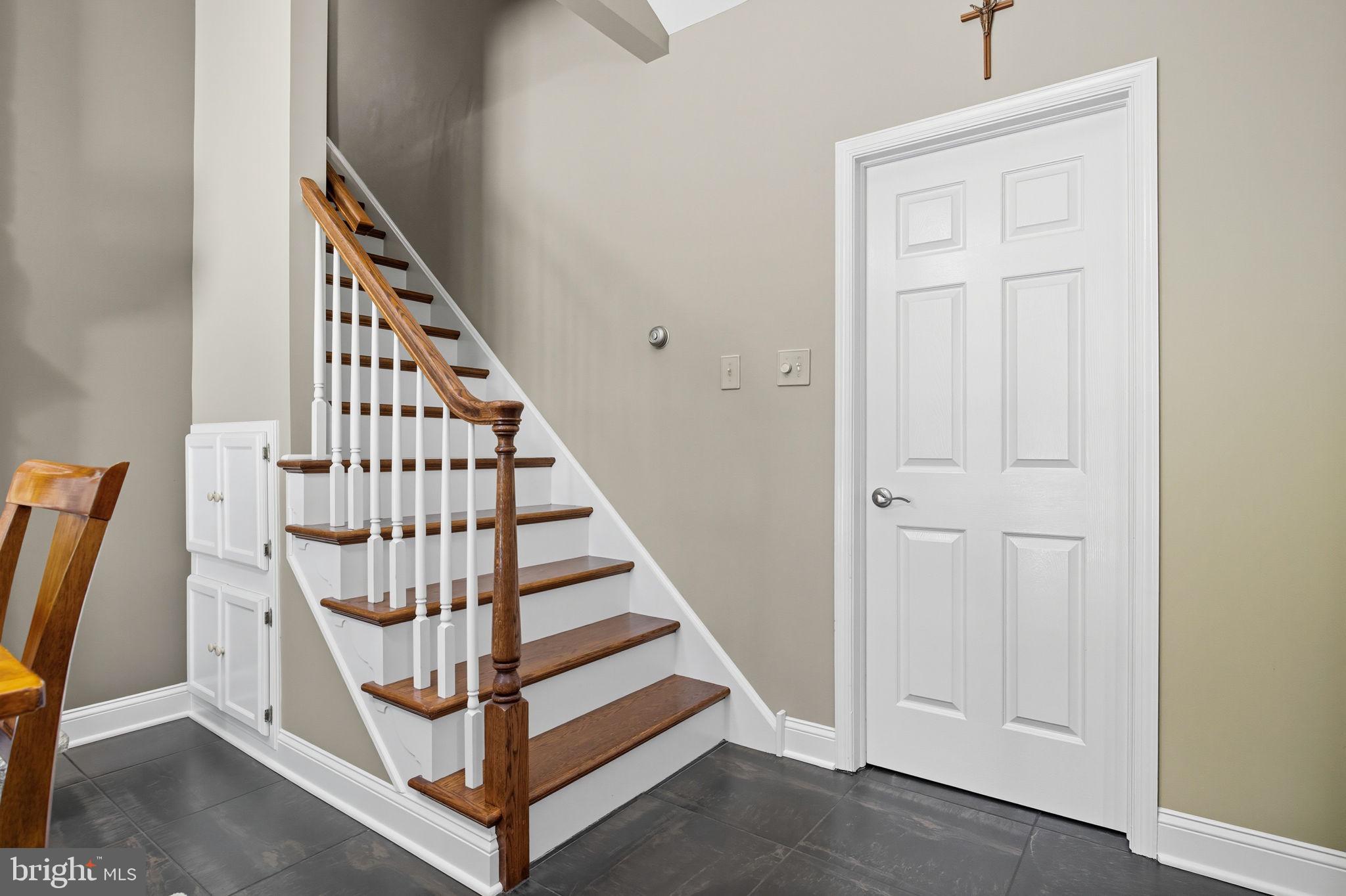 MAKEFIELD BROOK - Residential