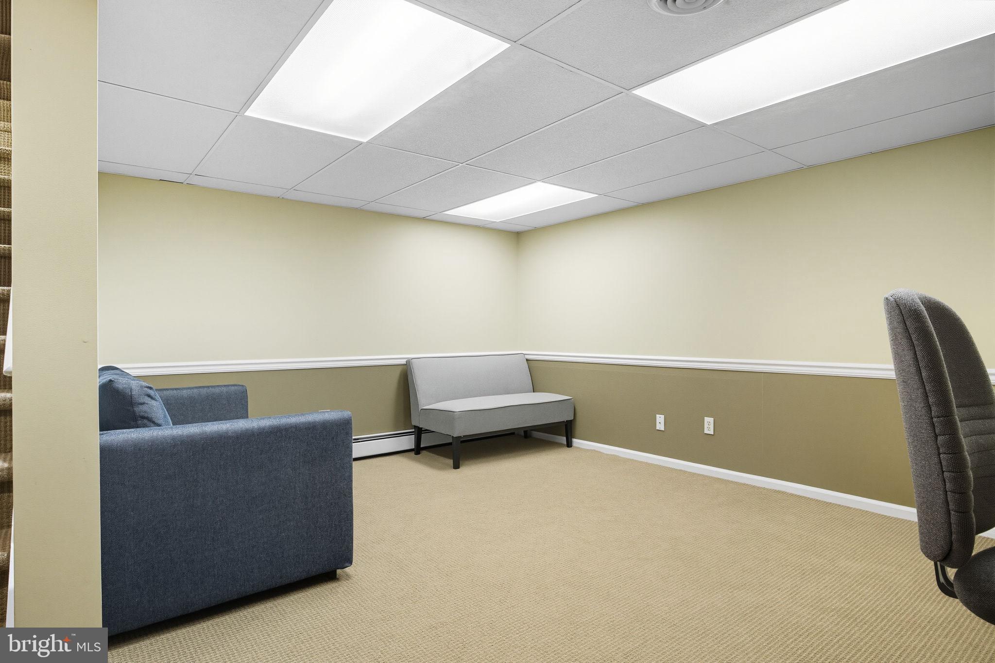 MAKEFIELD BROOK - Residential