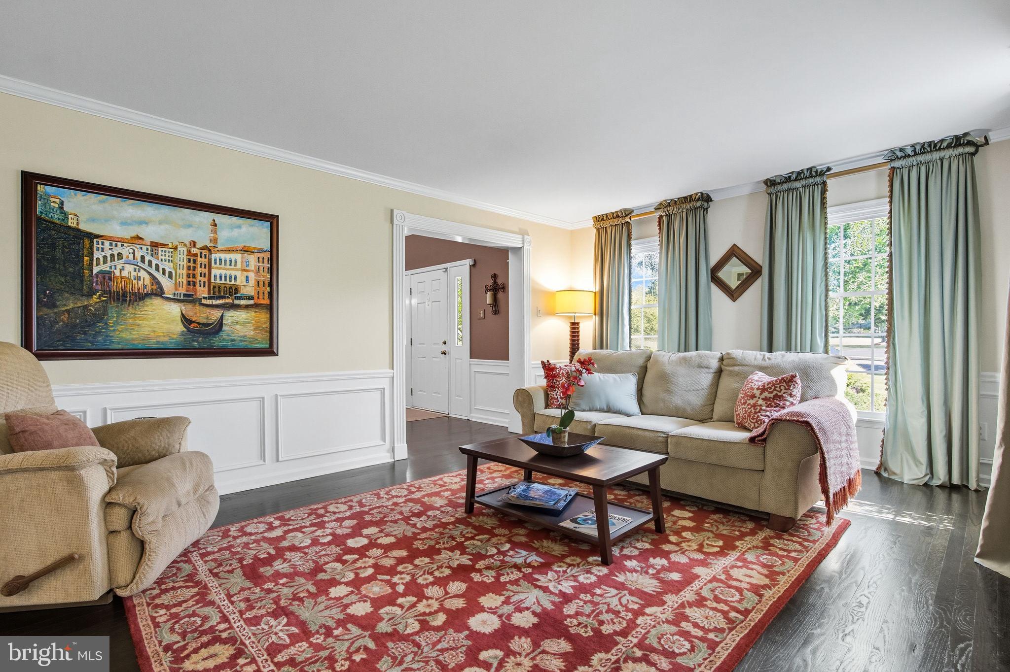 MAKEFIELD BROOK - Residential