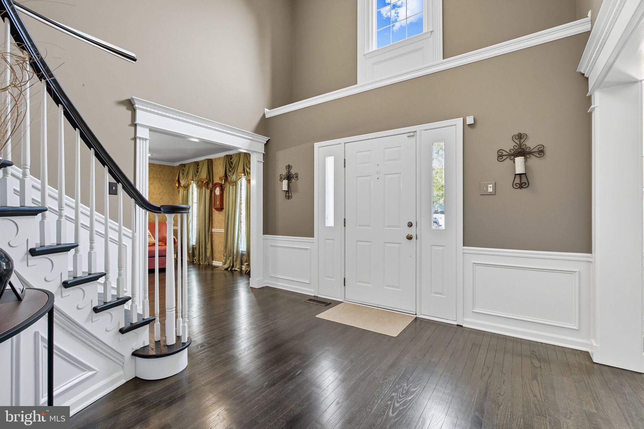 MAKEFIELD BROOK - Residential