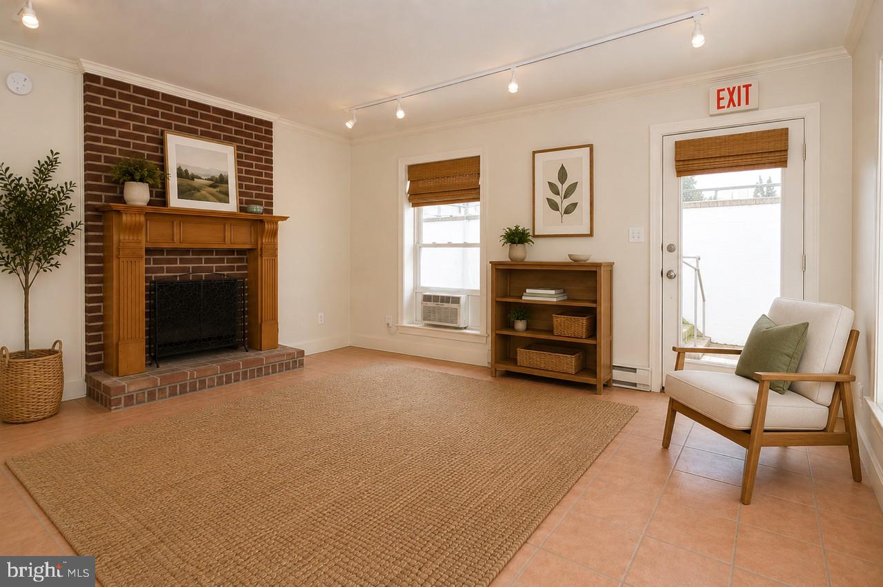 2 E FEDERAL STREET BSMT