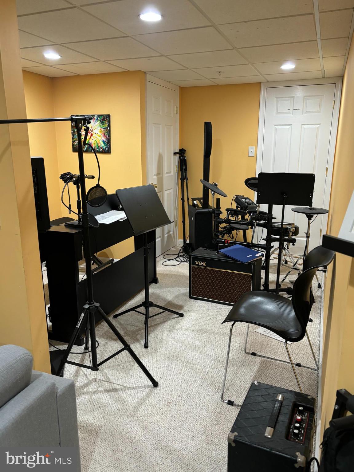 WARRINGTON HUNT - Residential Lease