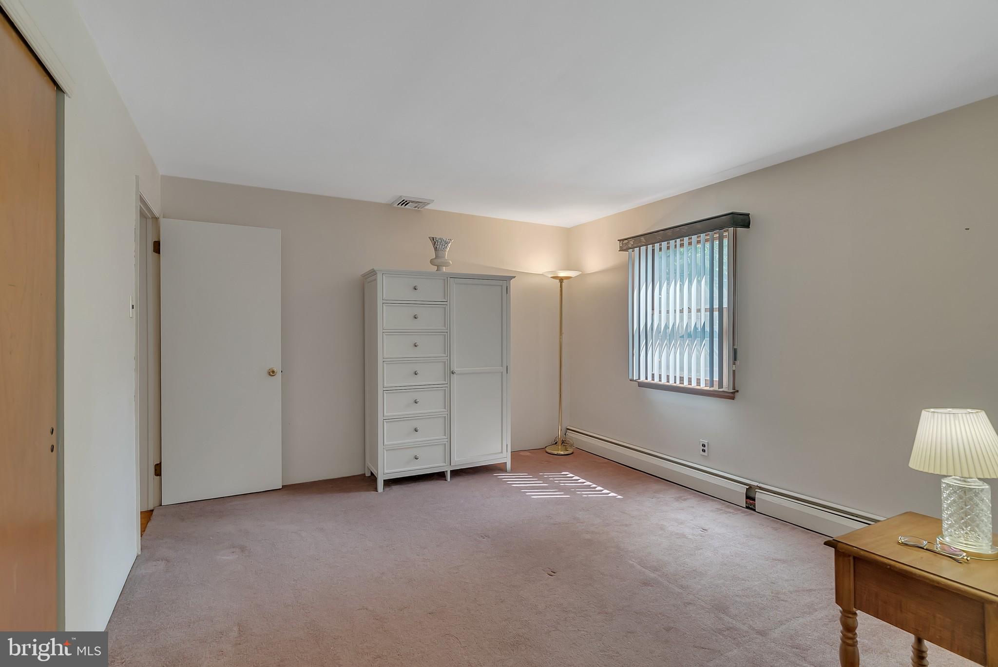 HEDGEROW WOODS - Residential