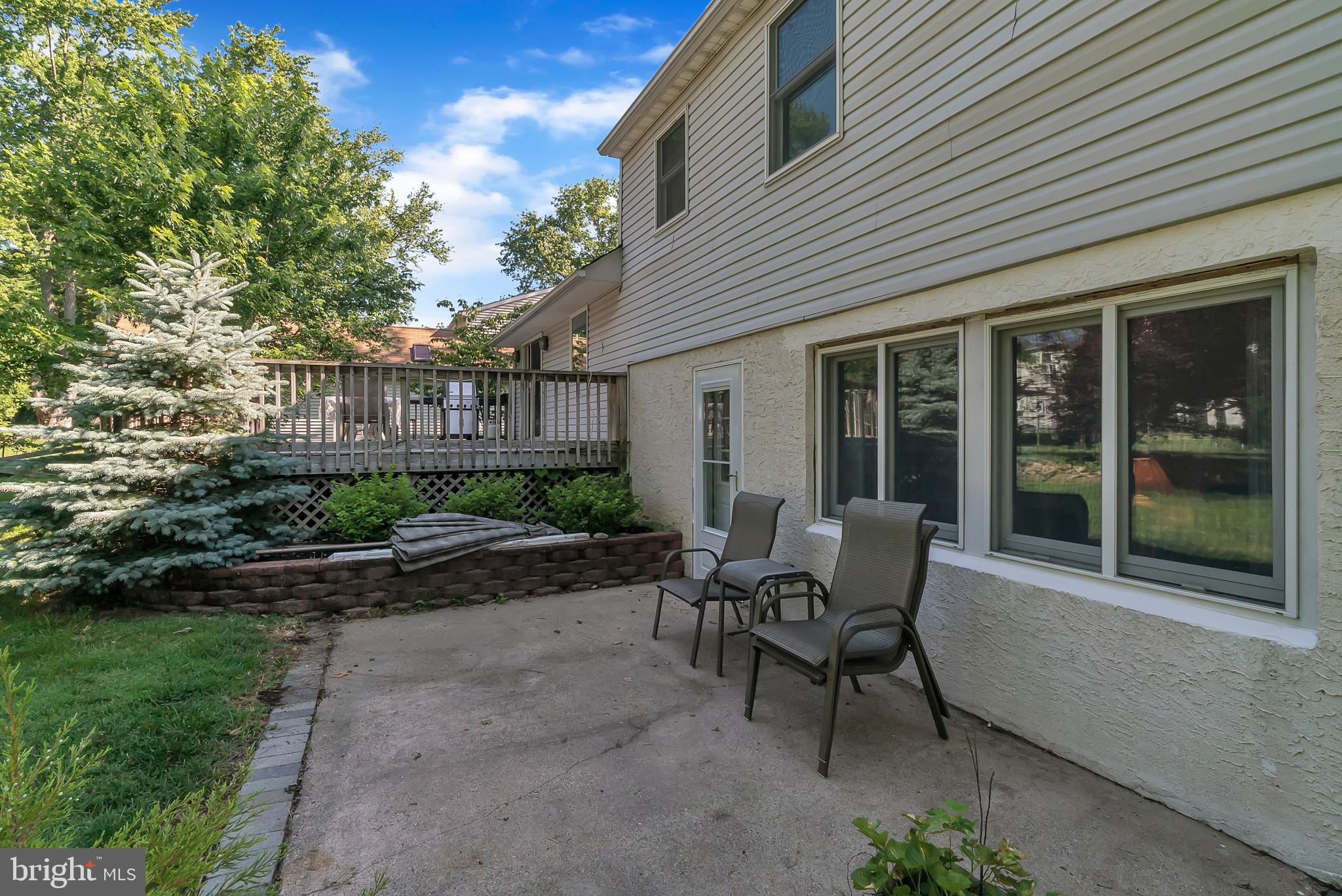 HEDGEROW WOODS - Residential