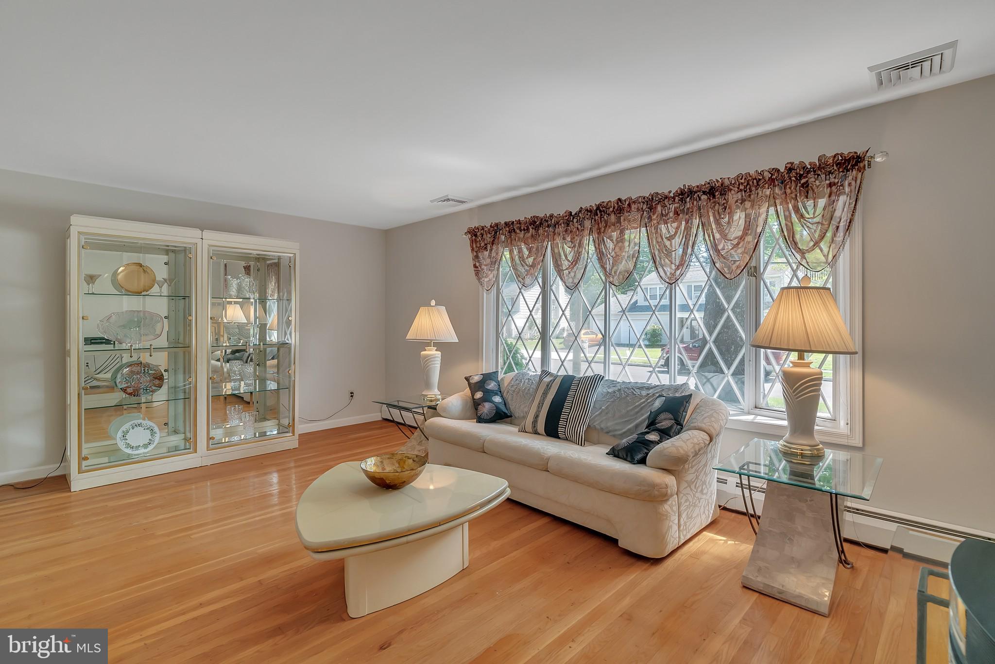 HEDGEROW WOODS - Residential