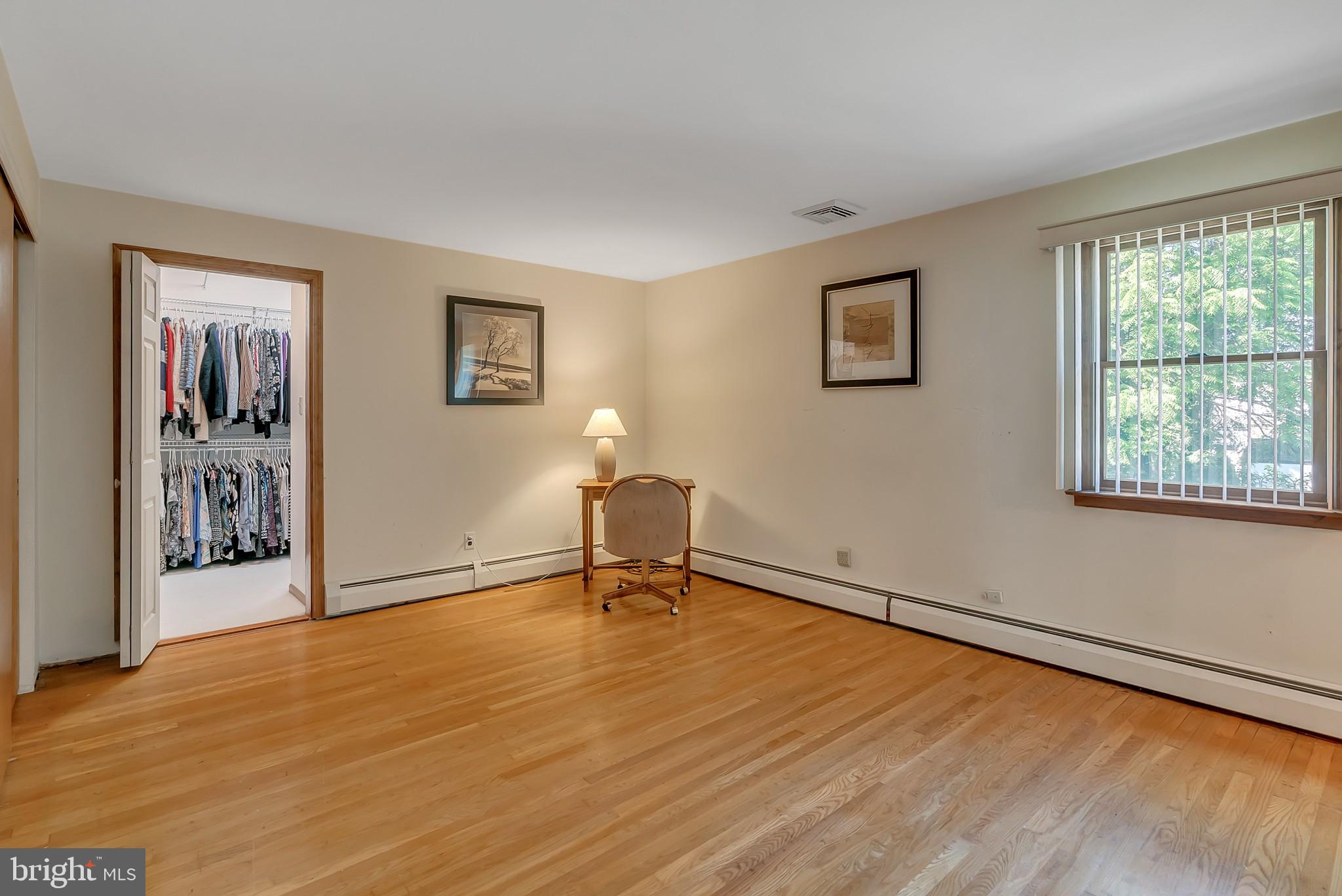 HEDGEROW WOODS - Residential