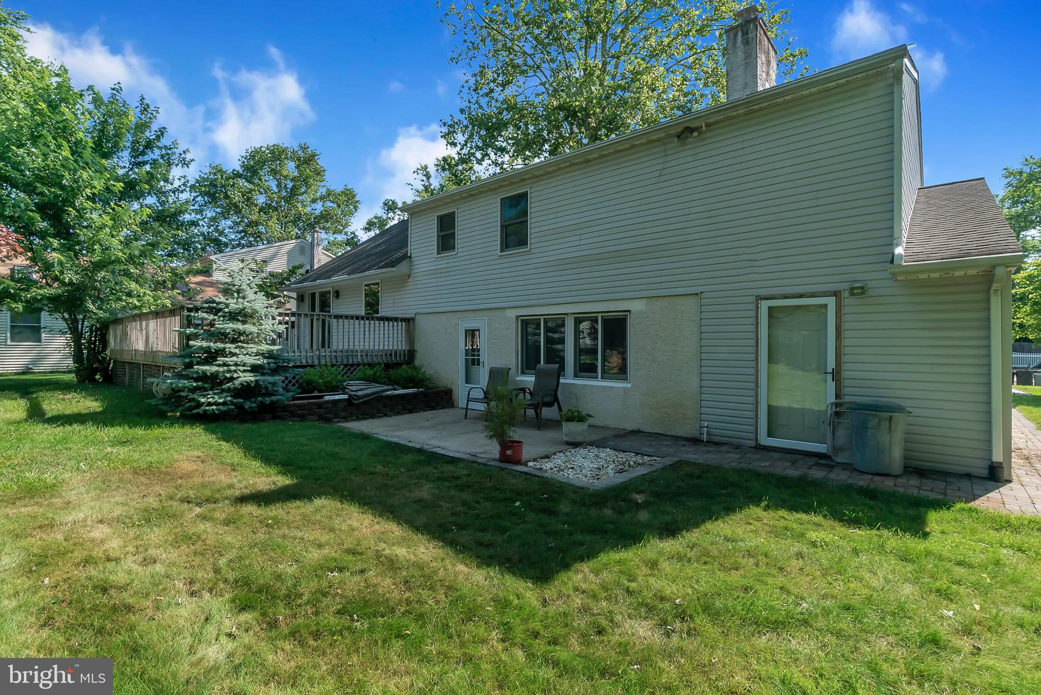HEDGEROW WOODS - Residential