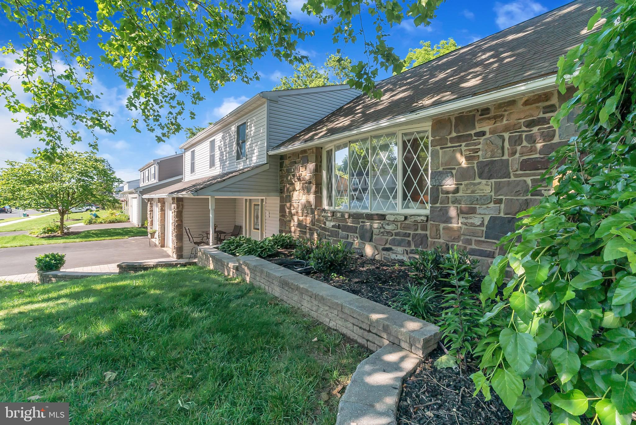 HEDGEROW WOODS - Residential