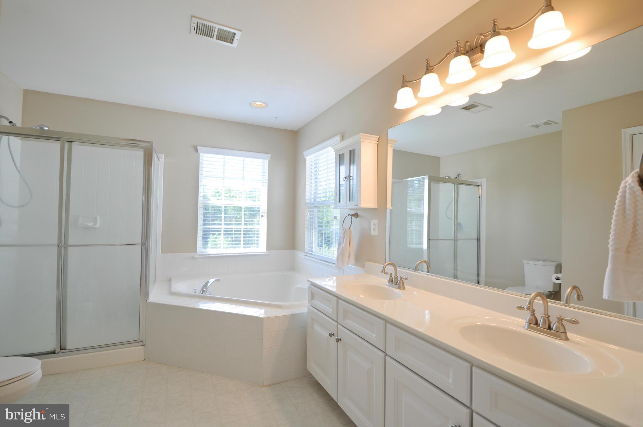 THE FALLS AT LEE'S PARKE - Residential