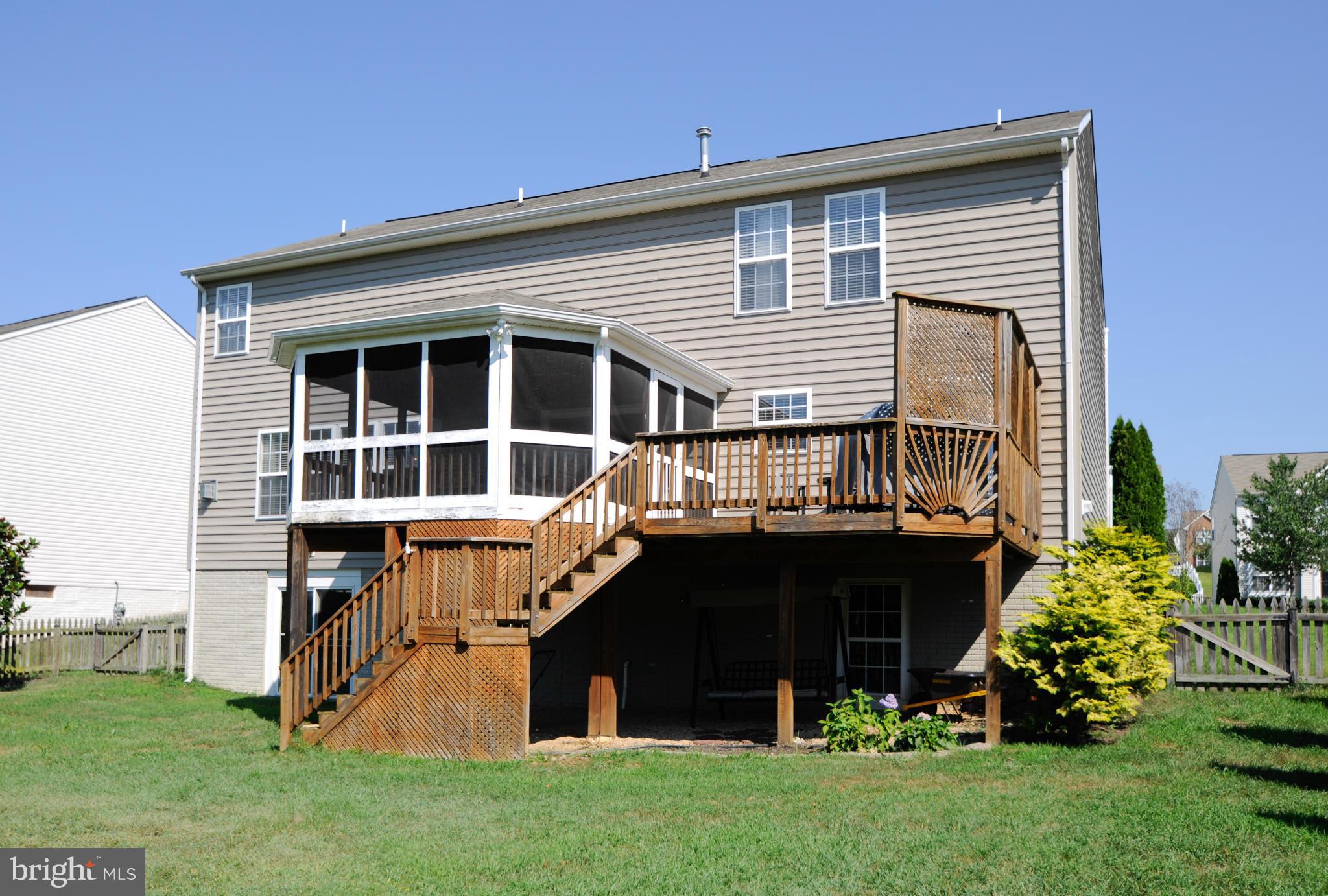 THE FALLS AT LEE'S PARKE - Residential