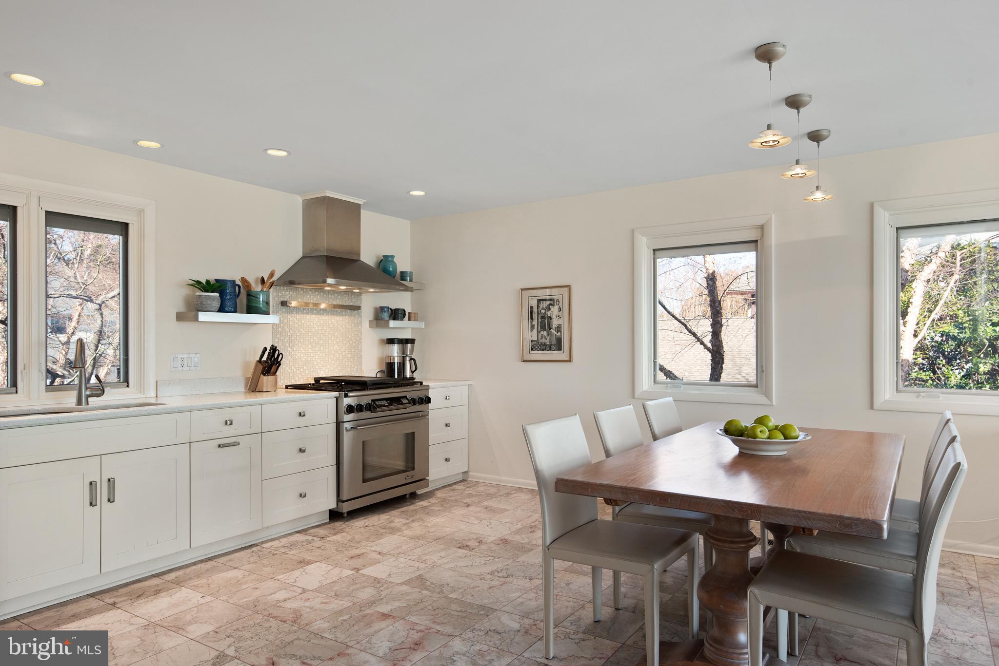 HILLSMERE ESTATES - Residential