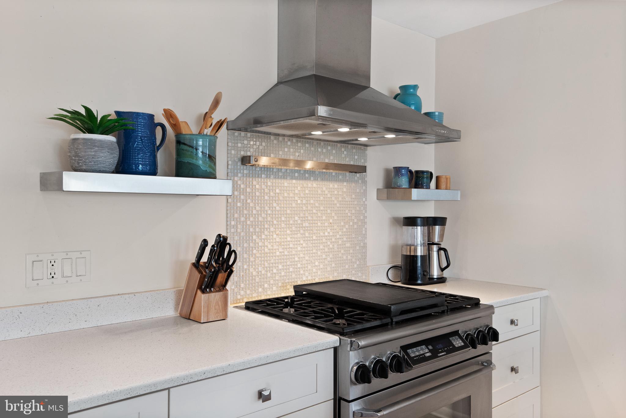 HILLSMERE ESTATES - Residential