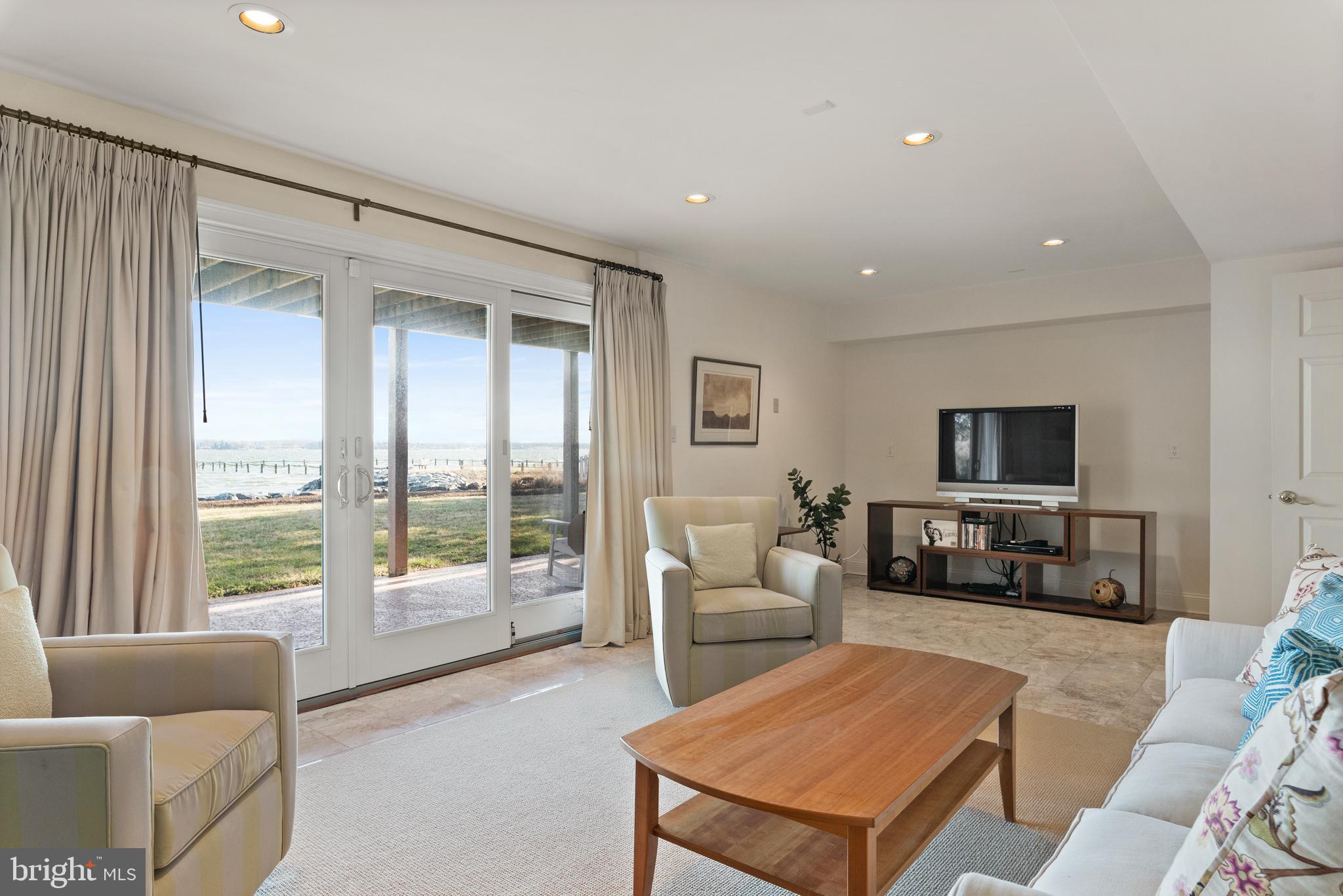 HILLSMERE ESTATES - Residential