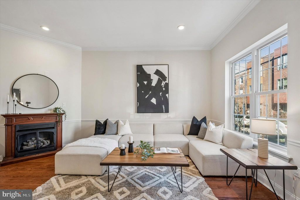 Photo of 1630 Fitzwater Street, PHILADELPHIA, PA 19146 (MLS # PAPH2591126)