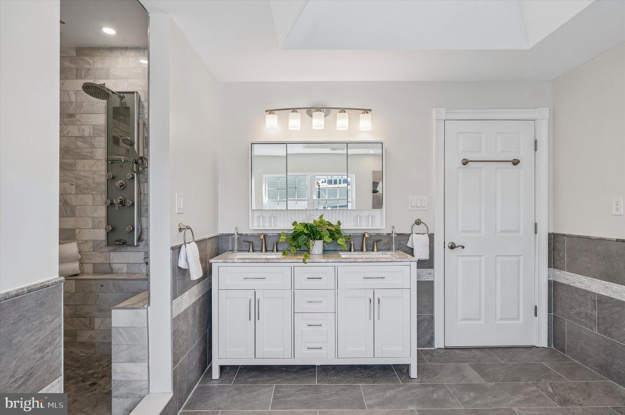 GRADUATE HOSPITAL - Residential