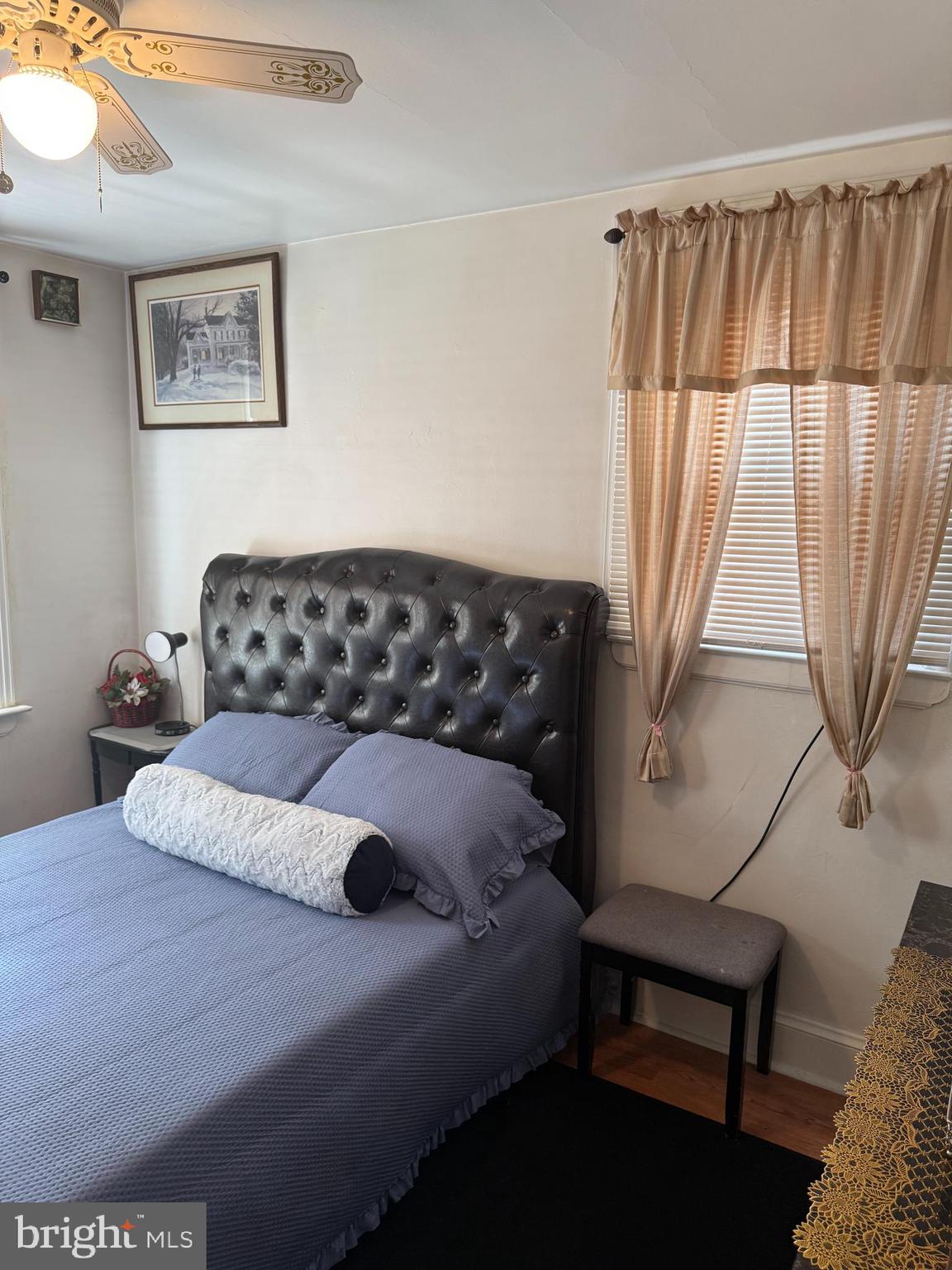 LAWNDALE - Residential