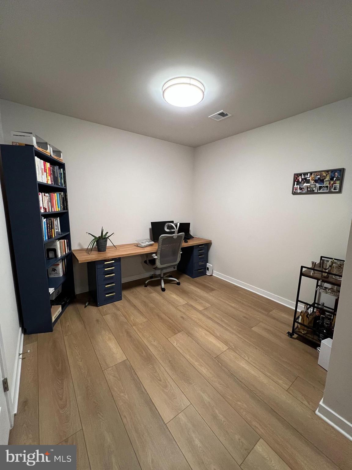 TALL OAKS - Residential Lease