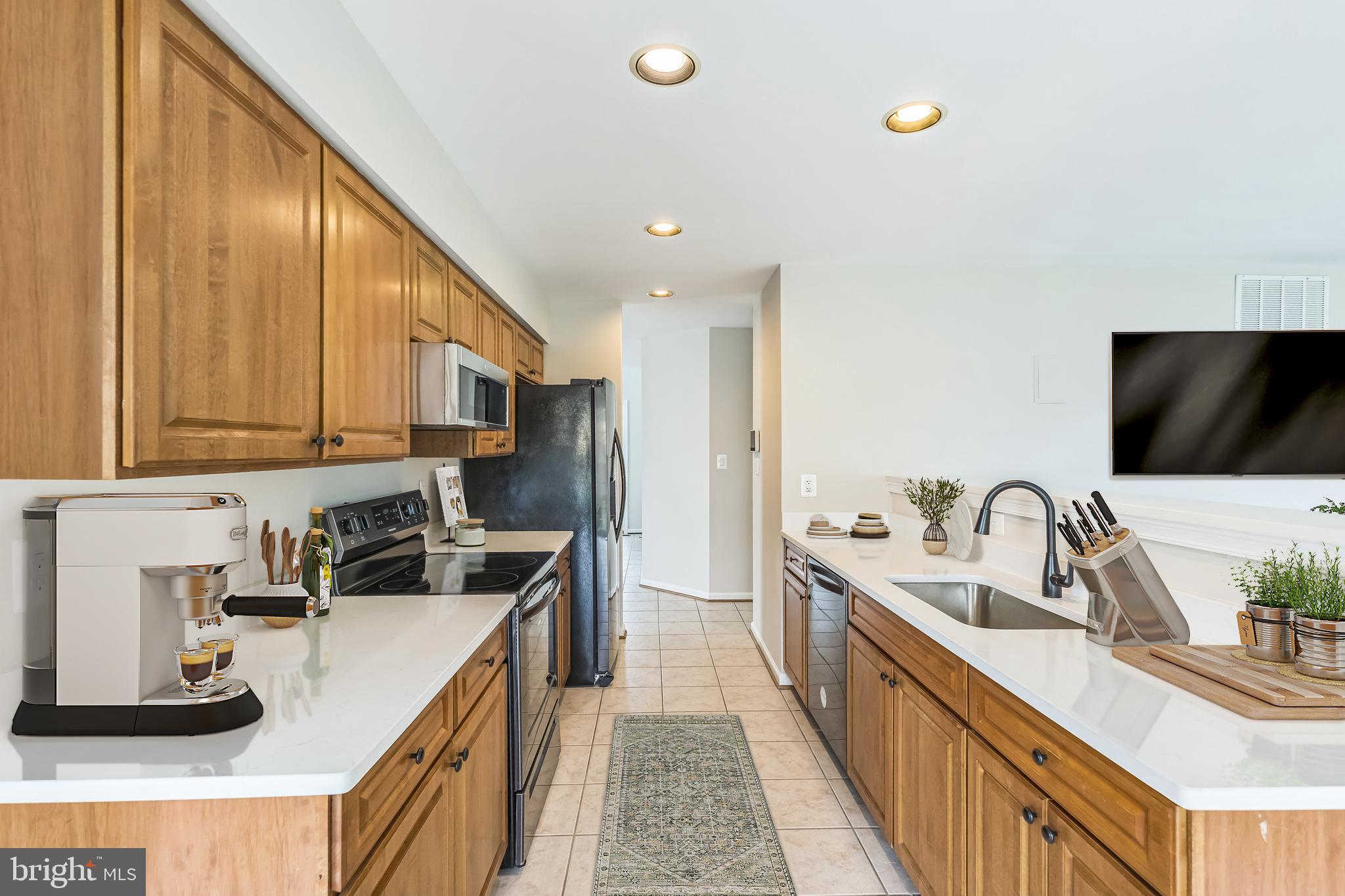 LONG BAR HARBOR - Residential