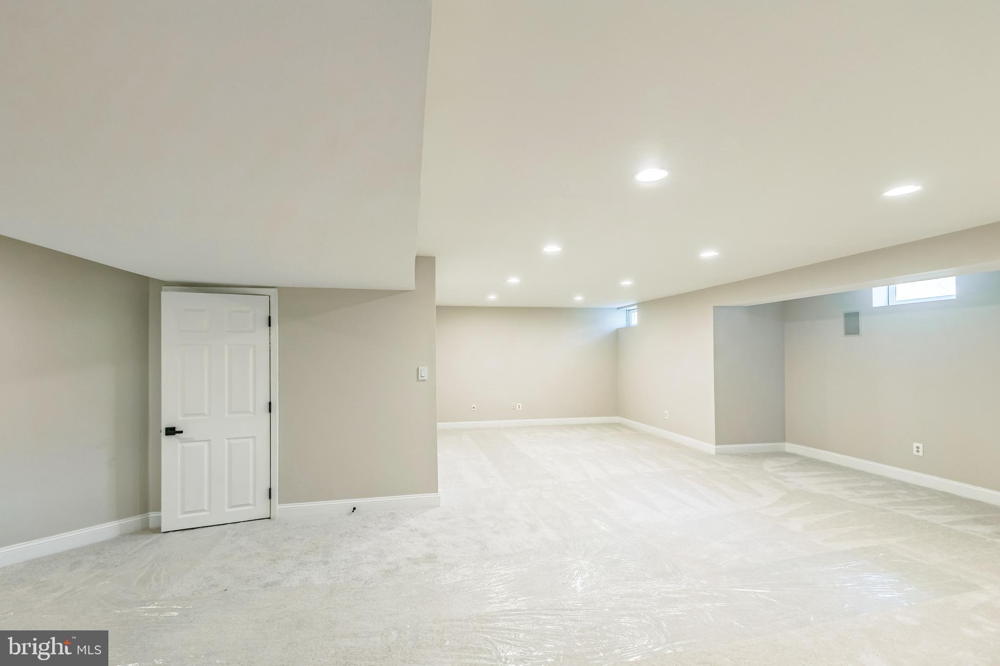 LONG BAR HARBOR - Residential