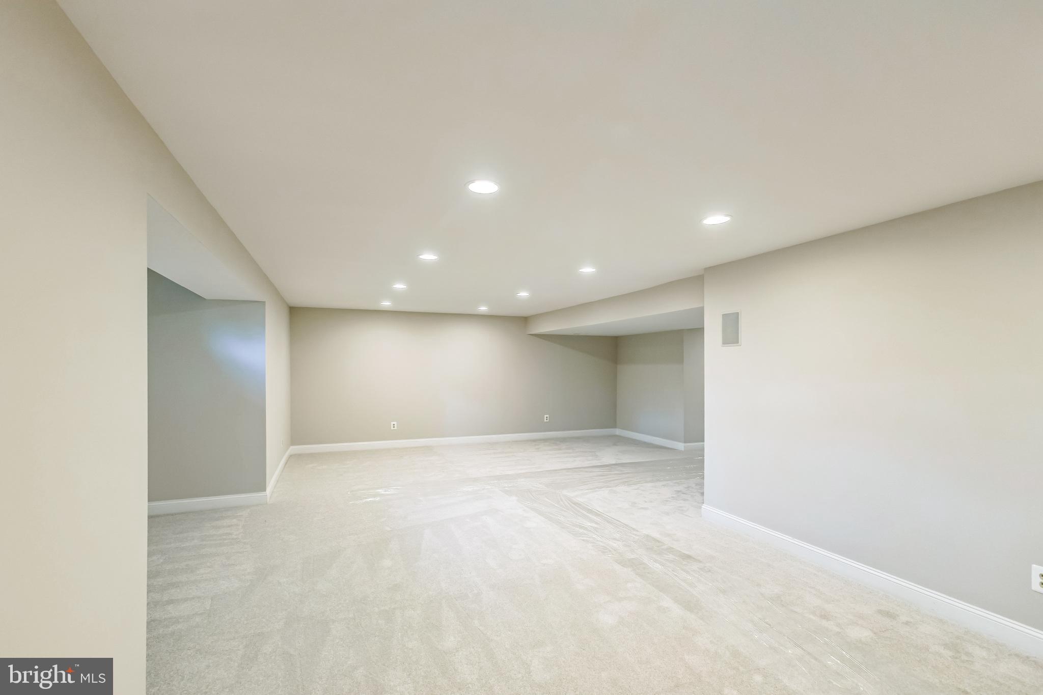 LONG BAR HARBOR - Residential