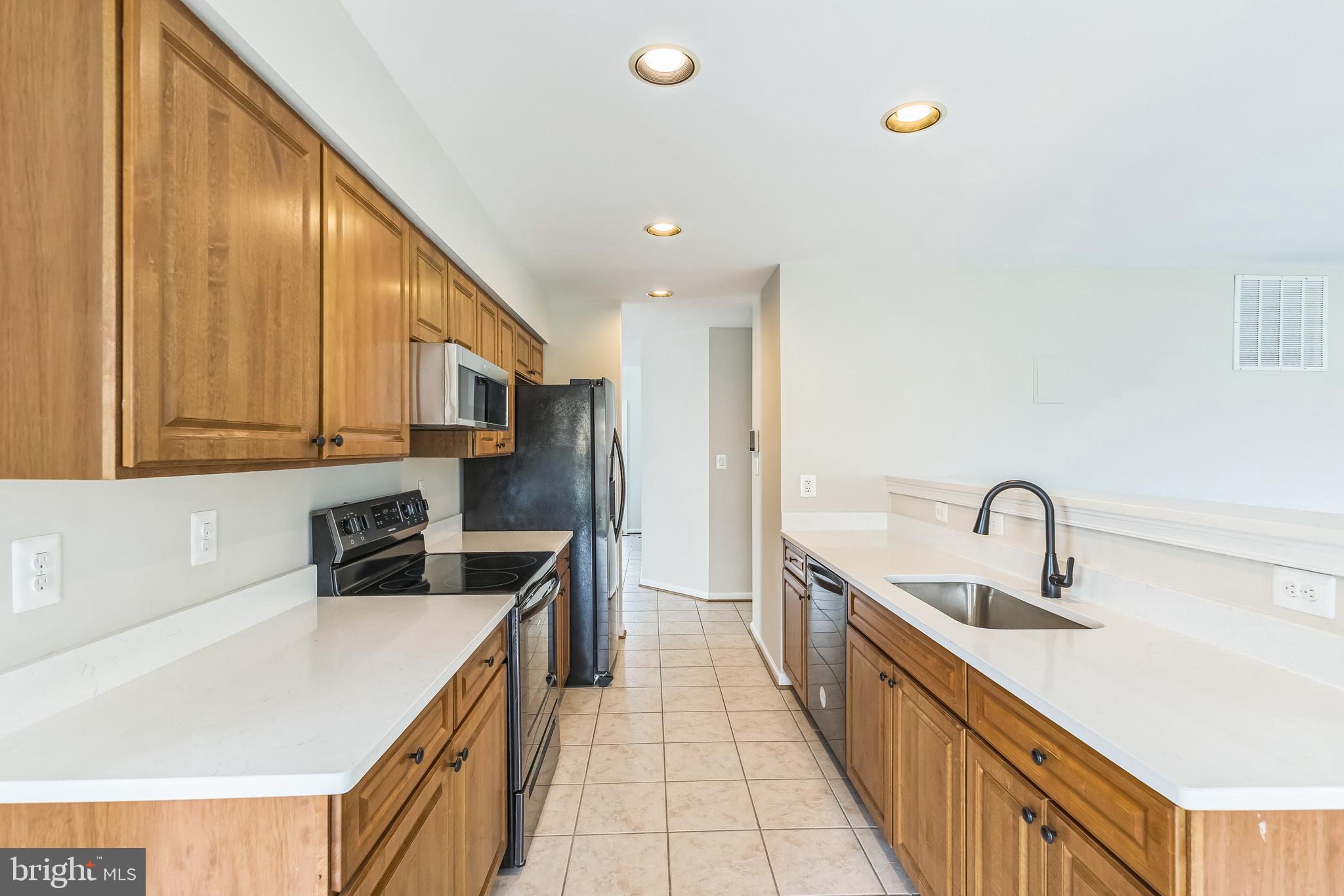 LONG BAR HARBOR - Residential