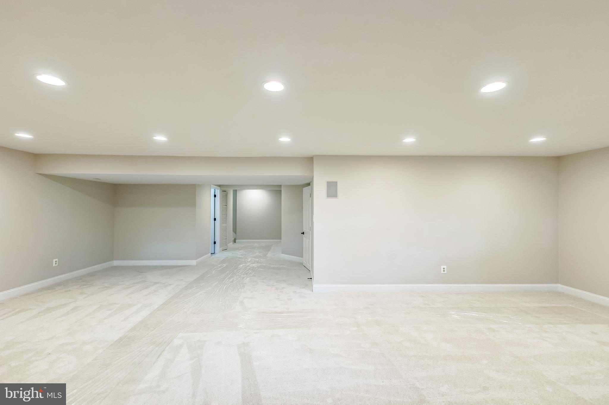 LONG BAR HARBOR - Residential