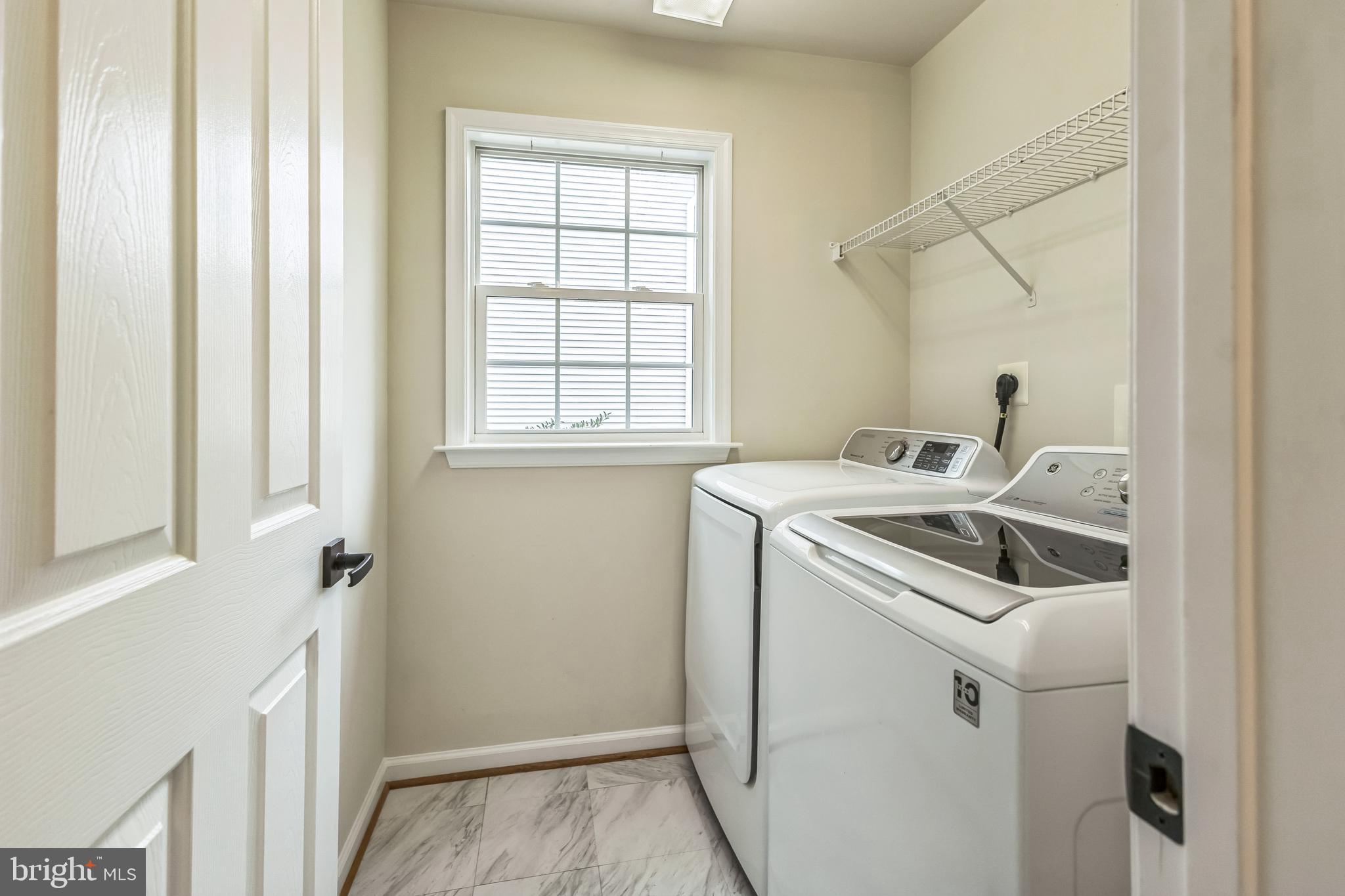 LONG BAR HARBOR - Residential