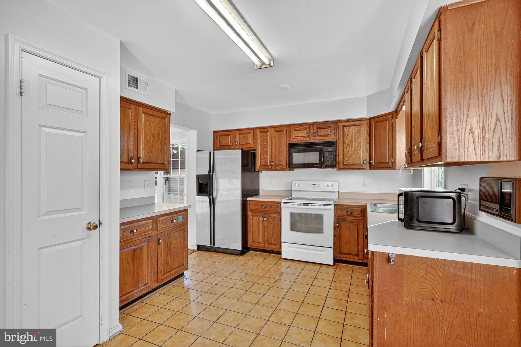 ROLLING ACRES - Residential