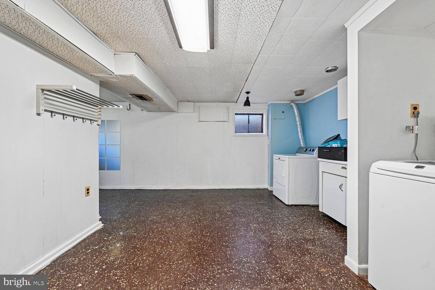 NORTHWEST BRANCH ESTATES - Residential