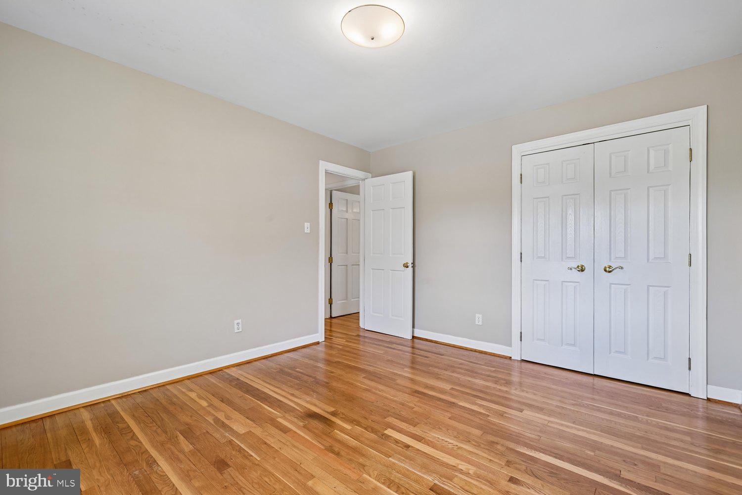 NORTHWEST BRANCH ESTATES - Residential