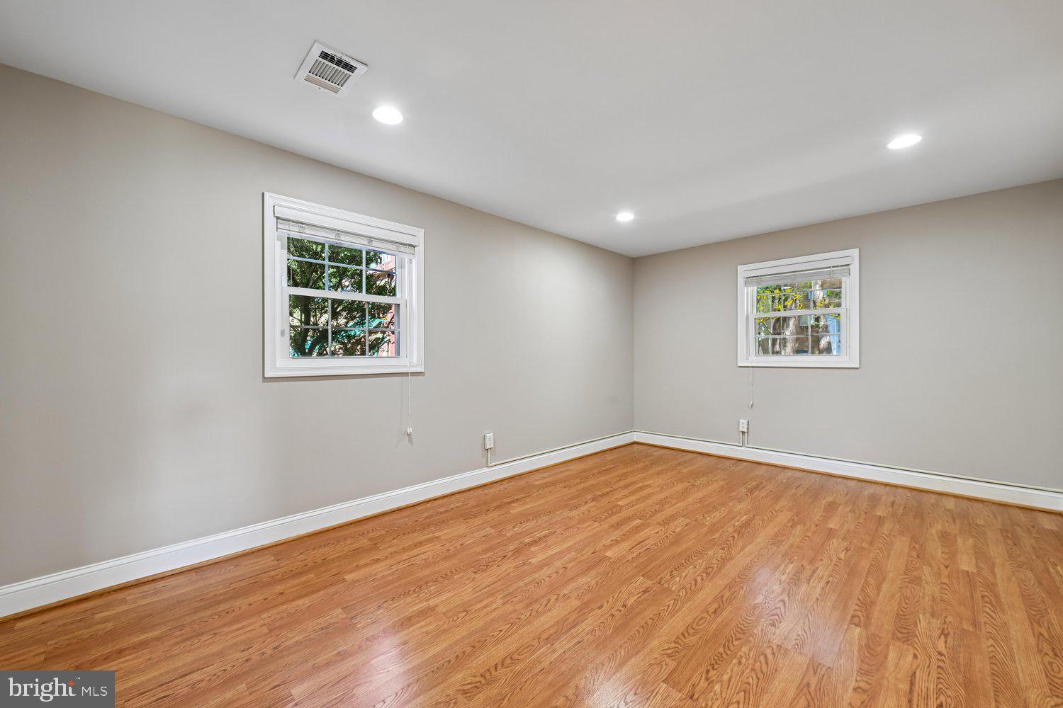 NORTHWEST BRANCH ESTATES - Residential