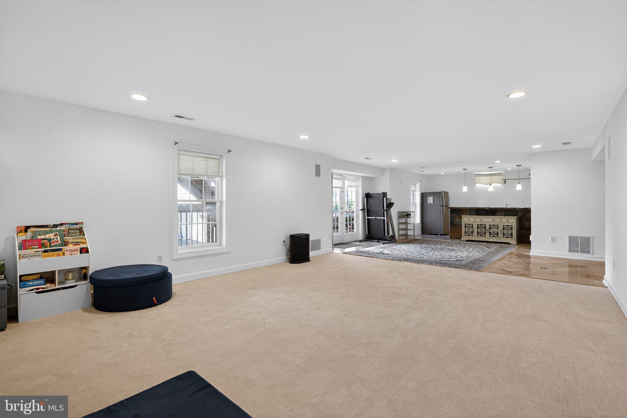 SENECA CROSSING - Residential