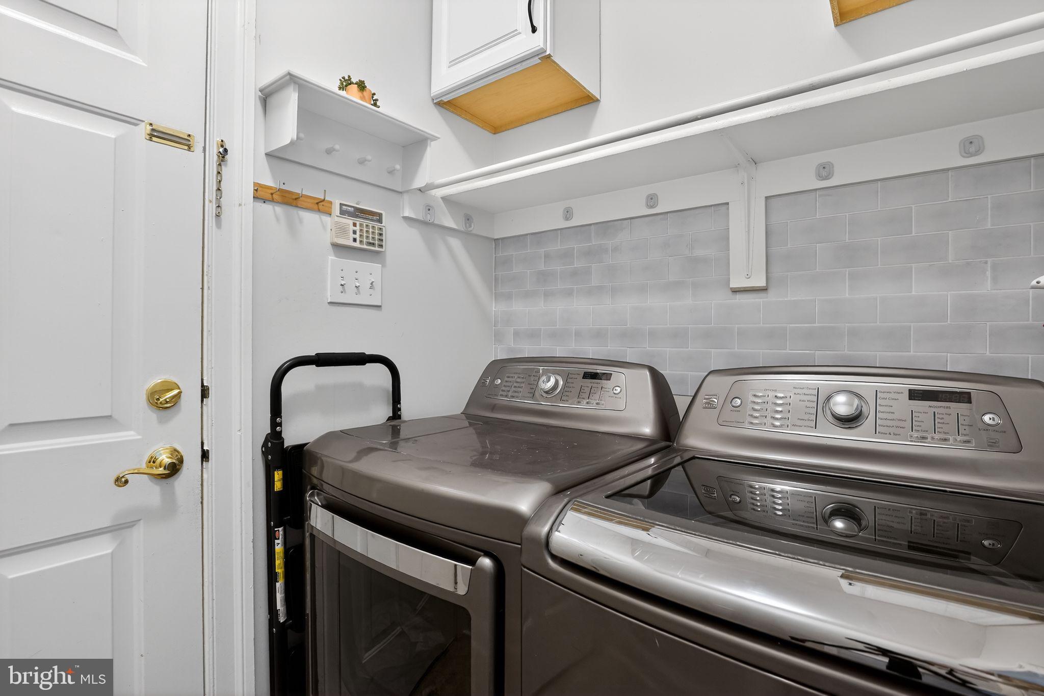 SENECA CROSSING - Residential
