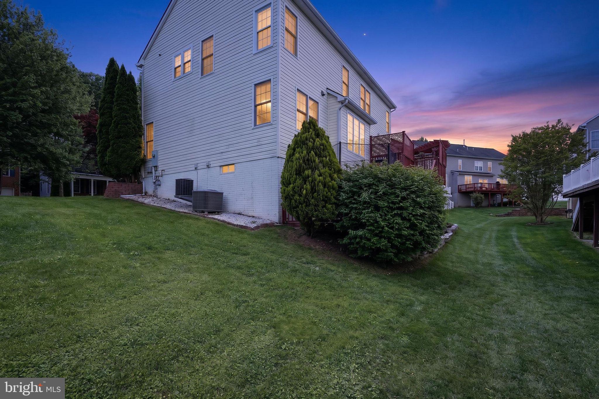 SENECA CROSSING - Residential