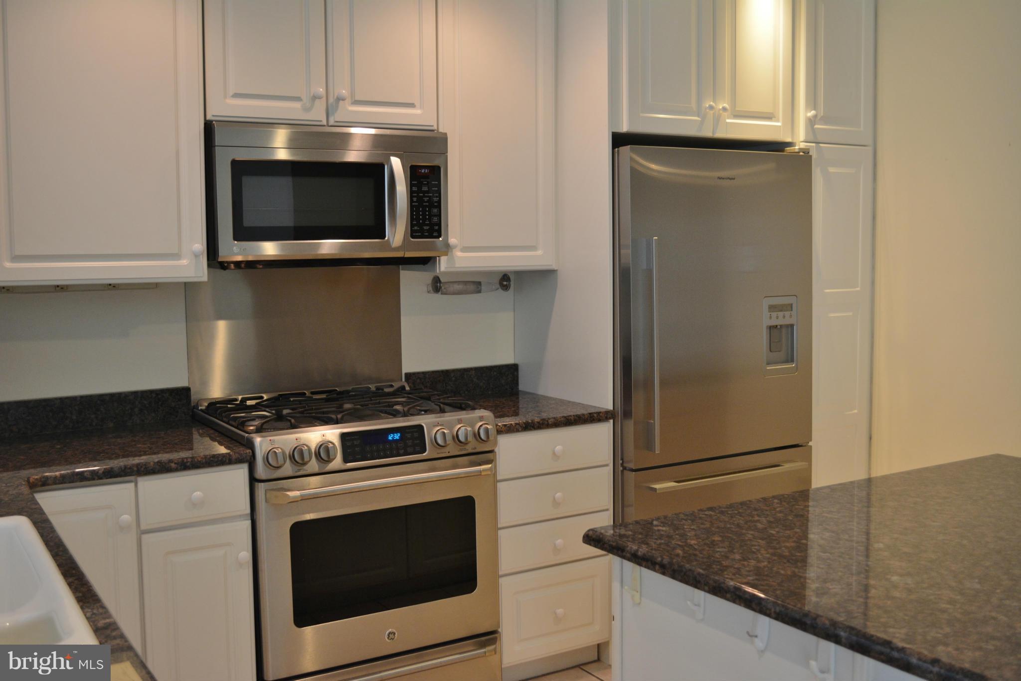 VIRGINIA CENTER - Residential Lease