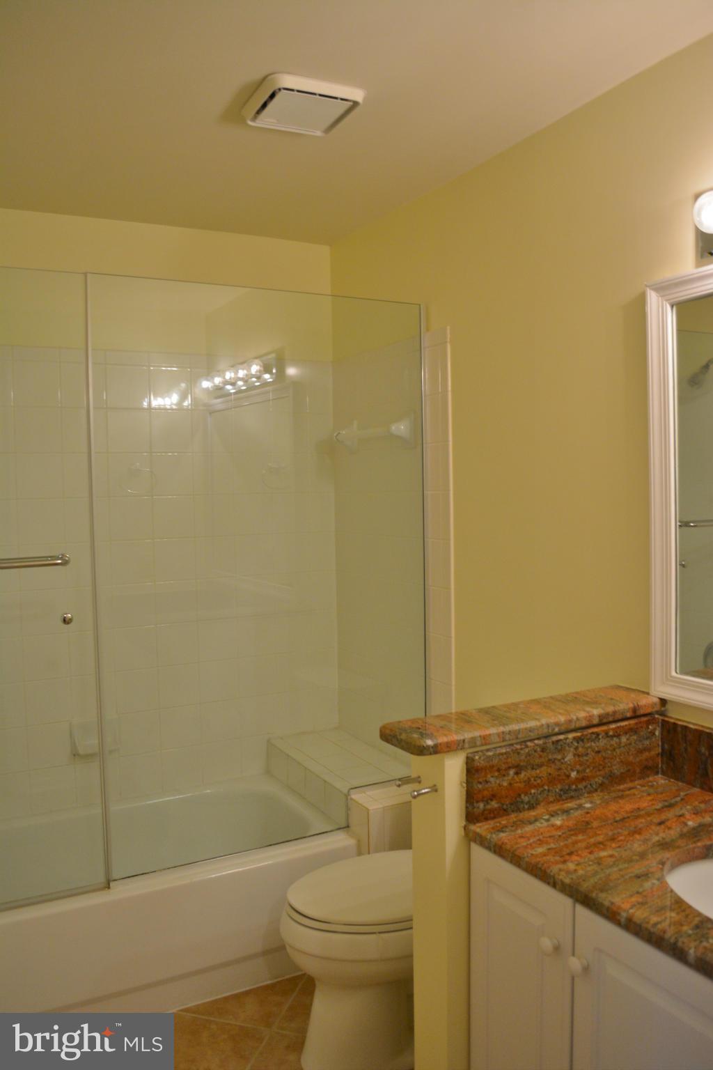 VIRGINIA CENTER - Residential Lease