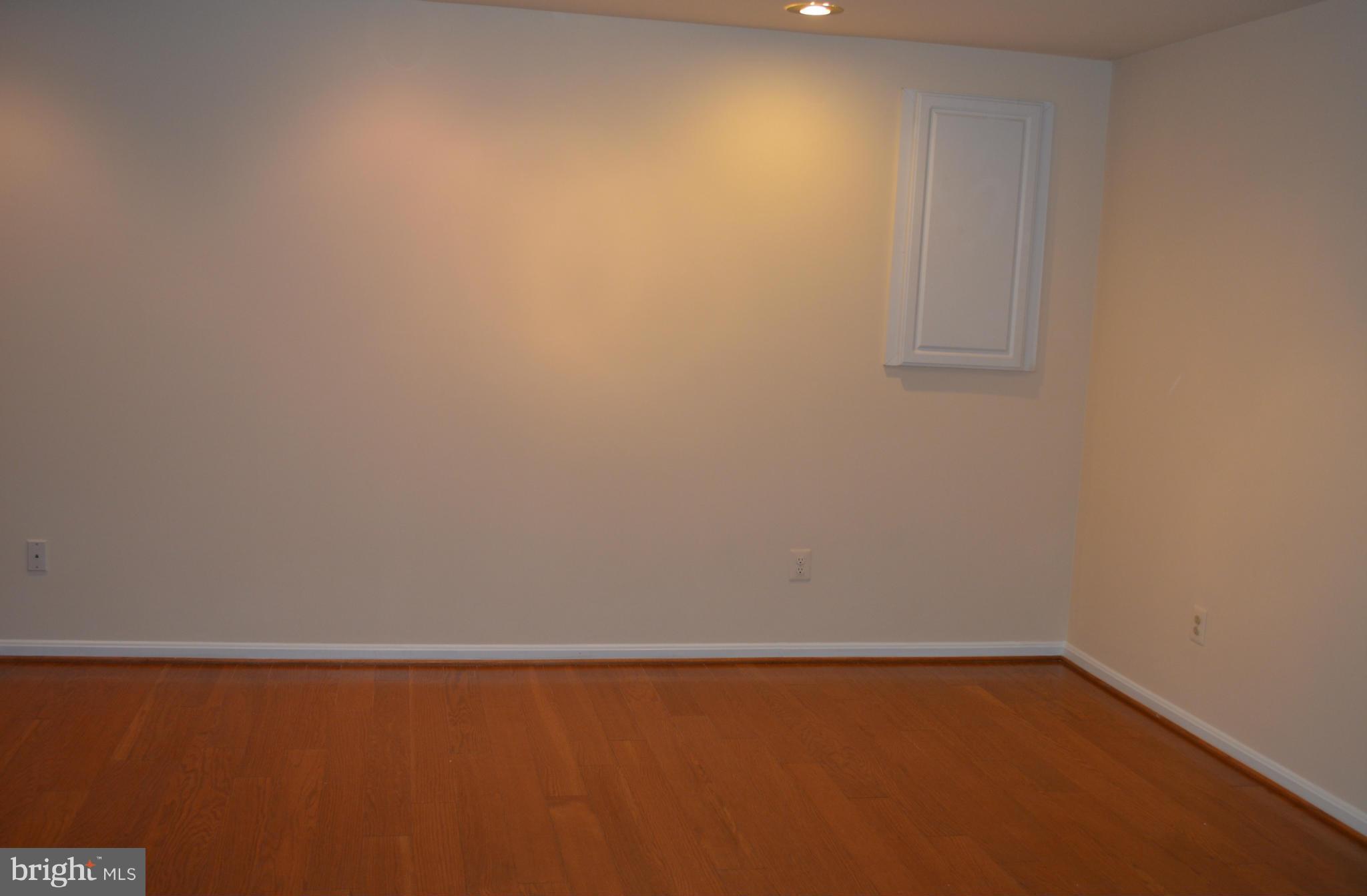 VIRGINIA CENTER - Residential Lease