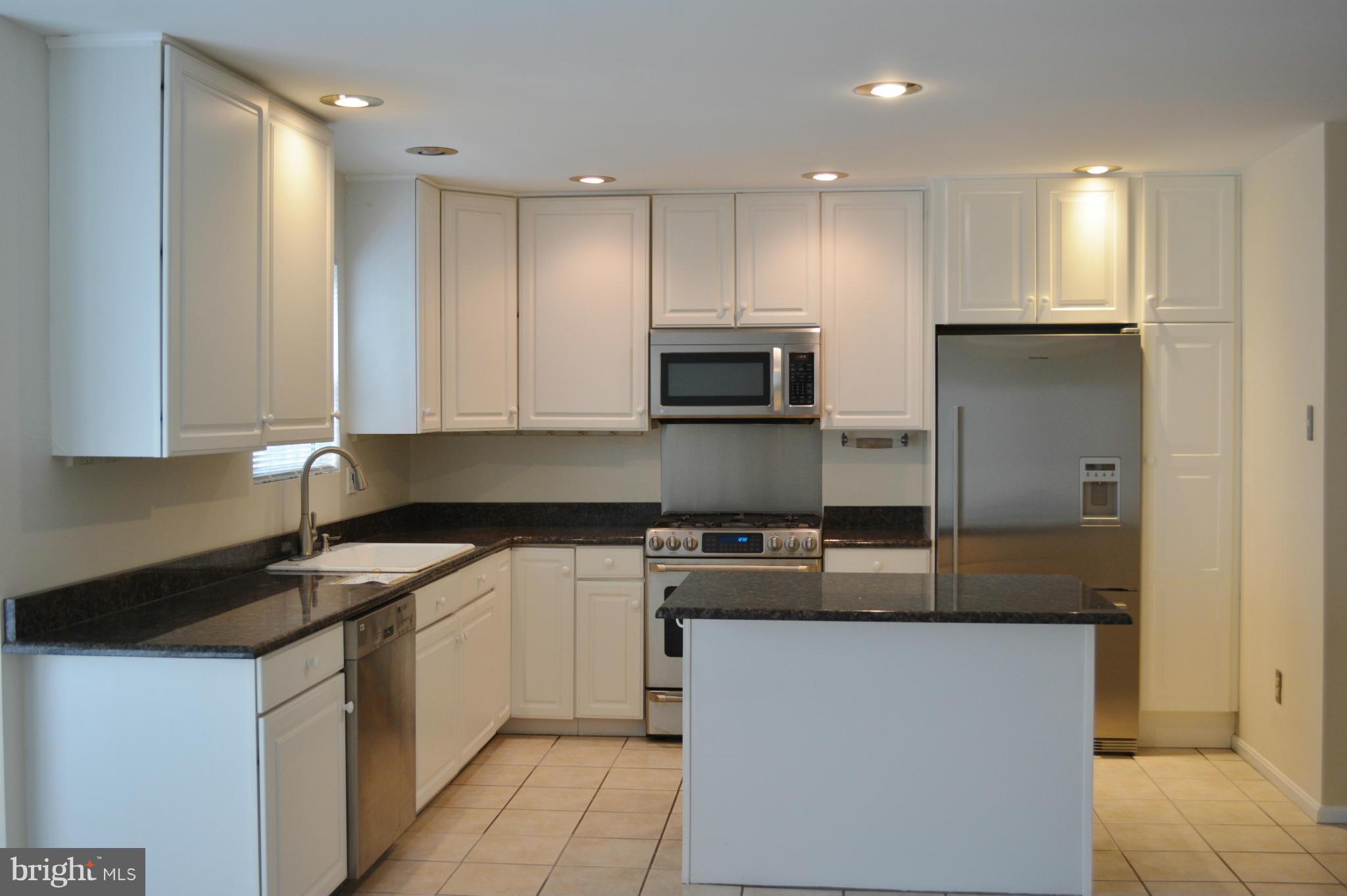 VIRGINIA CENTER - Residential Lease