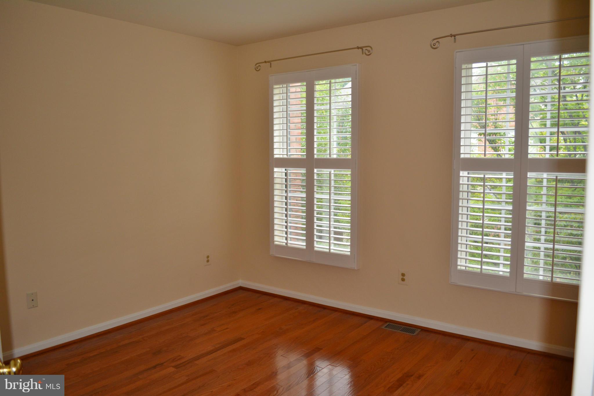 VIRGINIA CENTER - Residential Lease