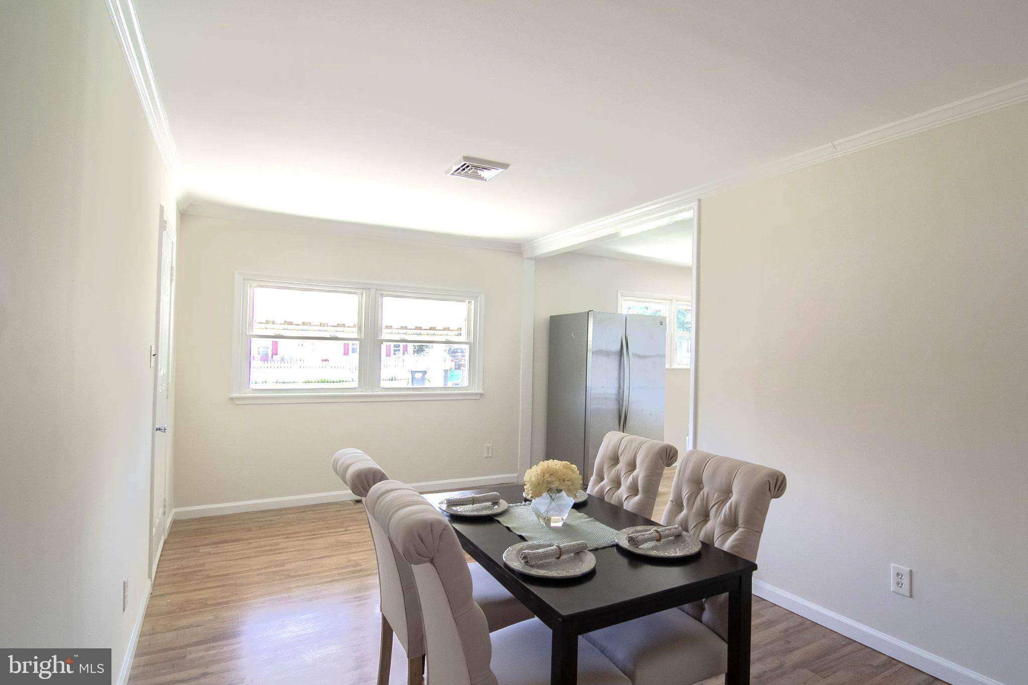 17 WARDOR AVENUE