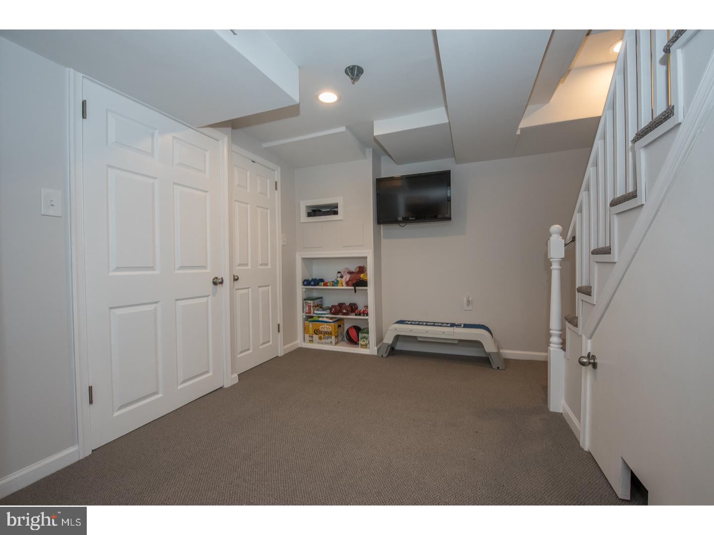 STRAFFORD VILLAGE - Residential