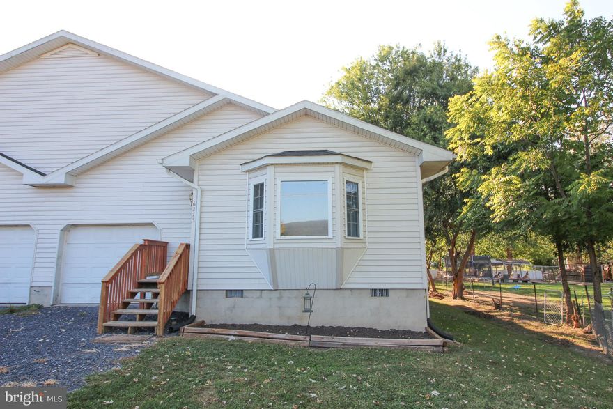 You will LOVE this One Level Duplex in Mt. Jackson!! This Gorgeous home offers 1748 Sq Ft of Living Space wit ha Open Floor Plan and Bay Window to enjoy the Views! New flooring in Living/Dining Room and New Carpet in the Bedrooms, Spacious Kitchen with Stainless Steel Appliances, Laundry Room, Grand Master Suite with Huge walk-in closet and Full Bathroom with Soaking tub and shower, Fully Fenced backyard with deck and One Car Garage!! Must see to appreciate all the space and storage this home has to offer! Lots of updates within the last year!