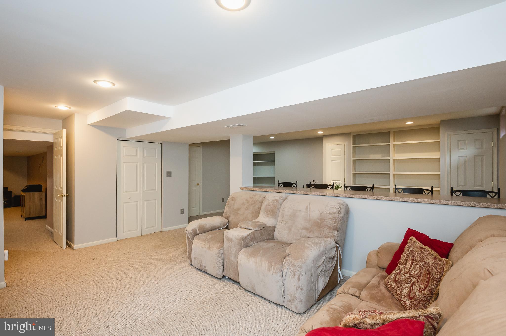 VILLAGE OF BYNUM RUN - Residential