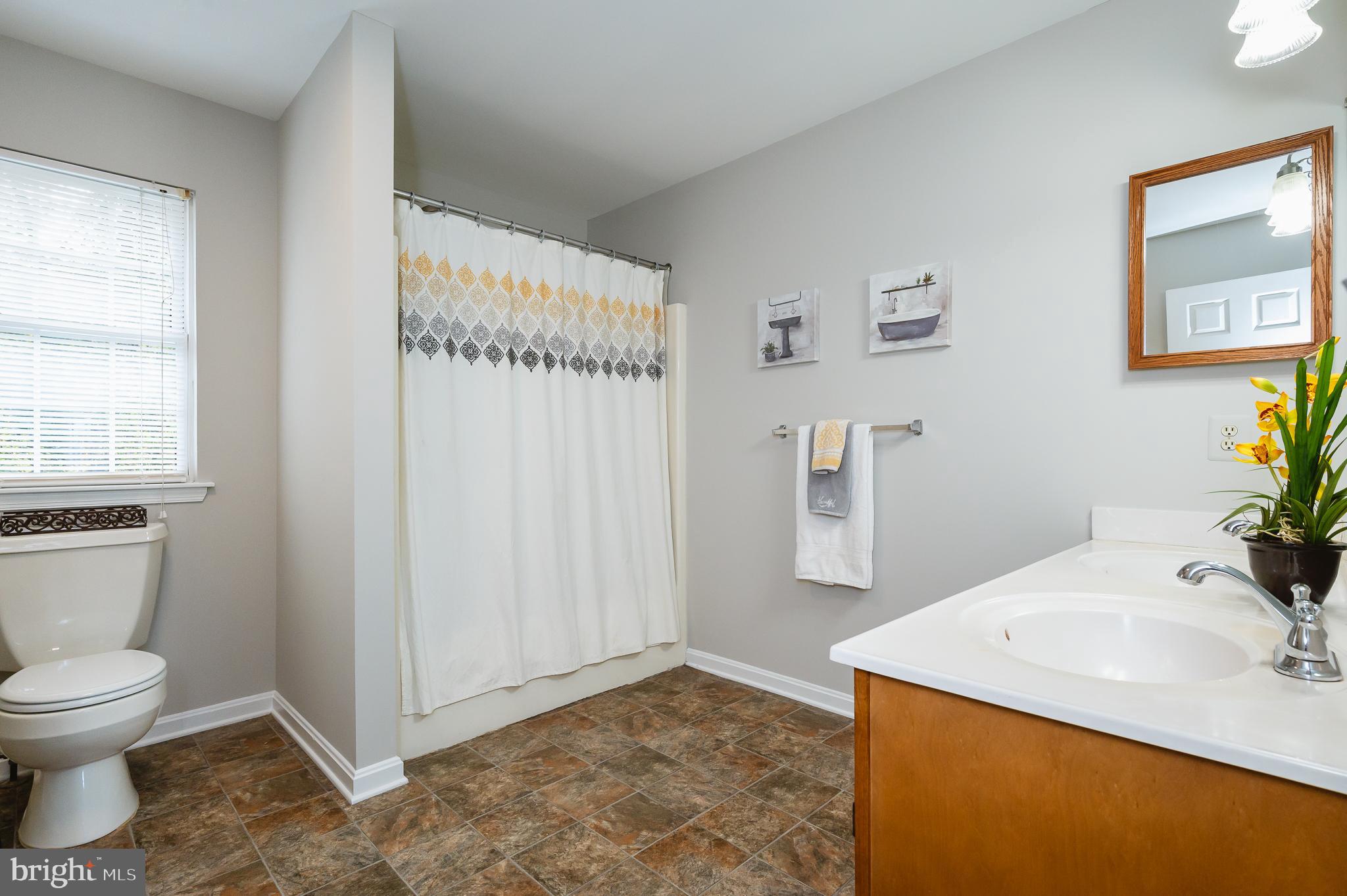 VILLAGE OF BYNUM RUN - Residential