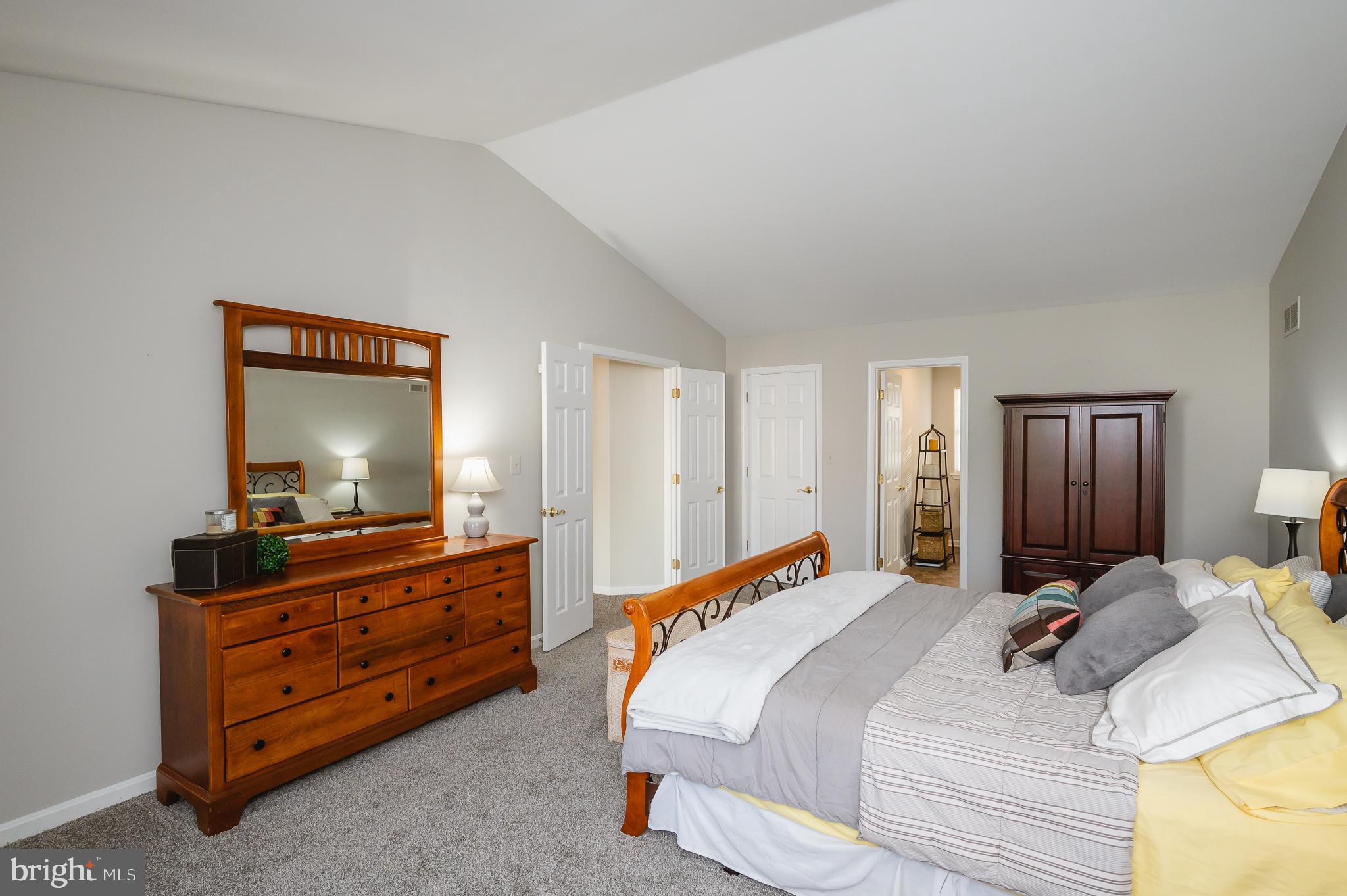 VILLAGE OF BYNUM RUN - Residential