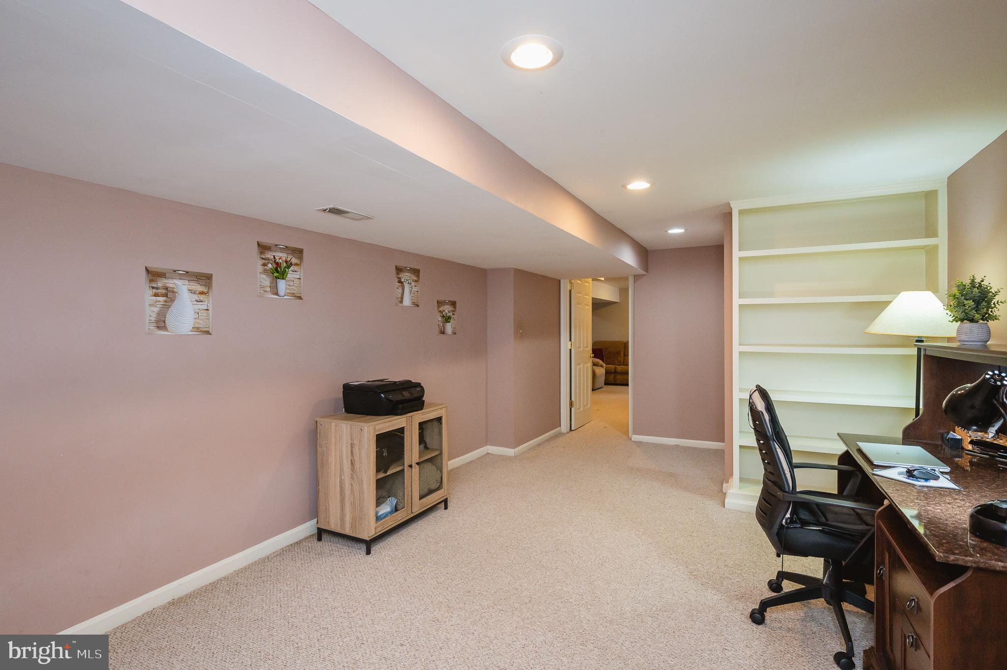 VILLAGE OF BYNUM RUN - Residential