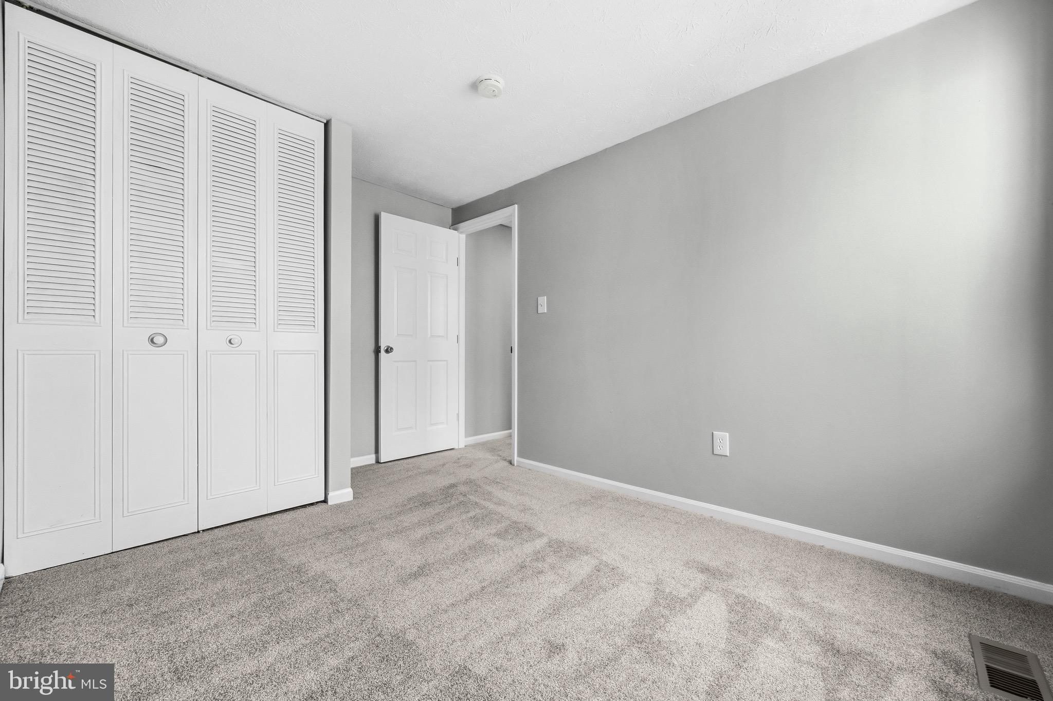 GREENCASTLE LAKE - Residential