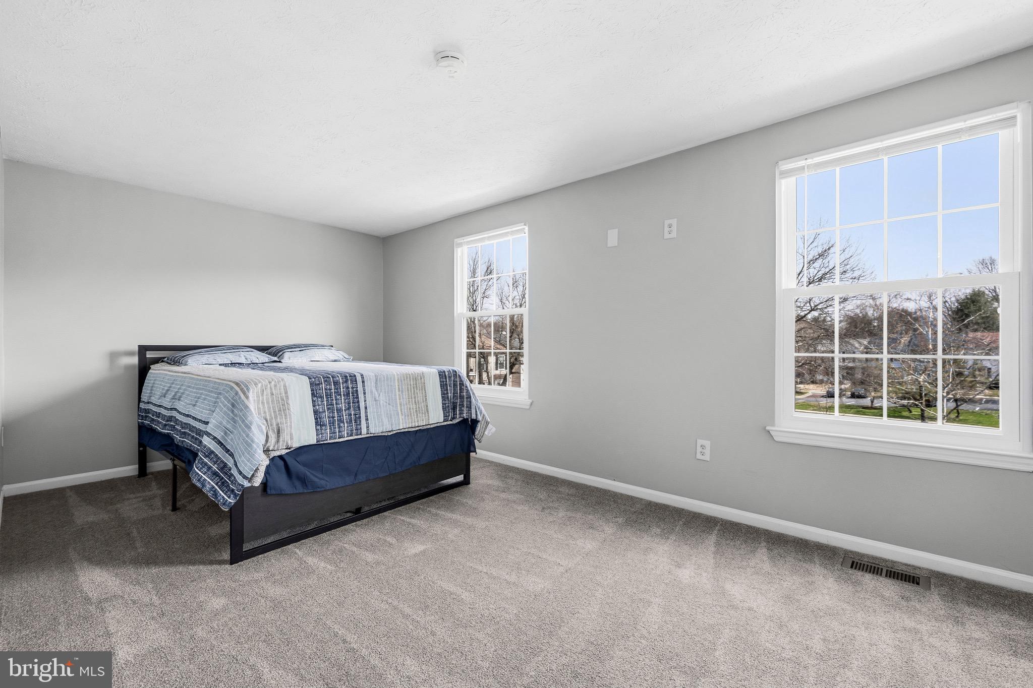 GREENCASTLE LAKE - Residential