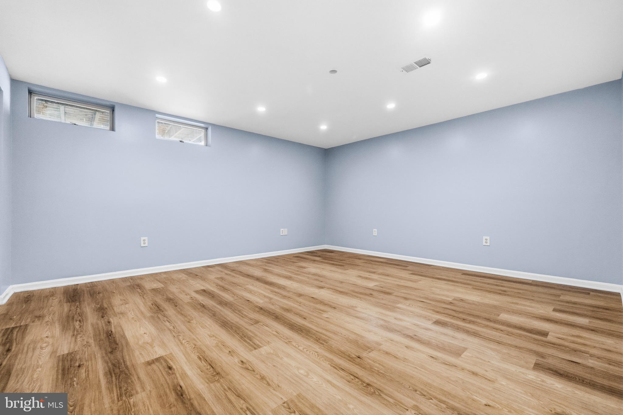 GREENCASTLE LAKE - Residential