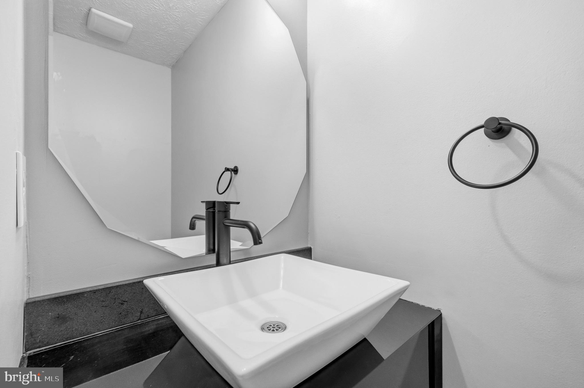 GREENCASTLE LAKE - Residential